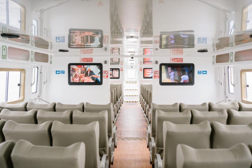 dstars-fast-ferry-itaaq7ct